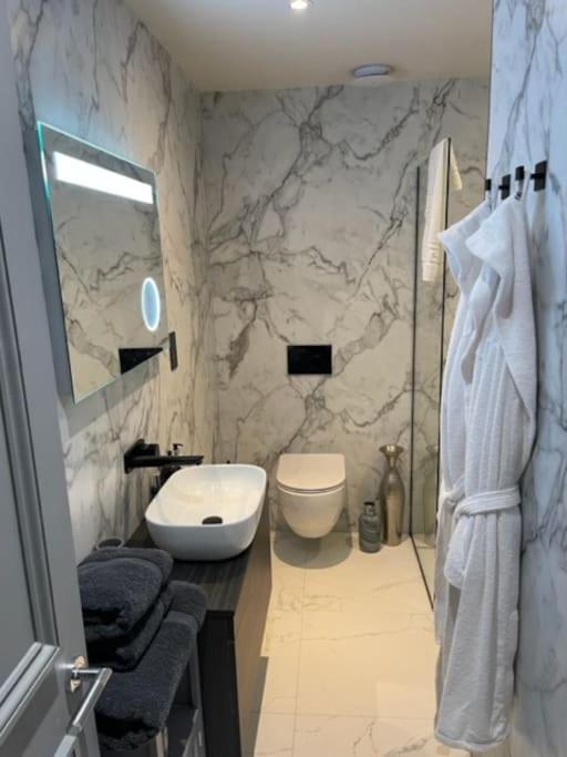 Complete City Centre Comfort Edinburgh Bagian luar foto